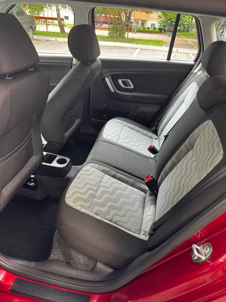 Шкода Фабия 1.6  mpi автомат.