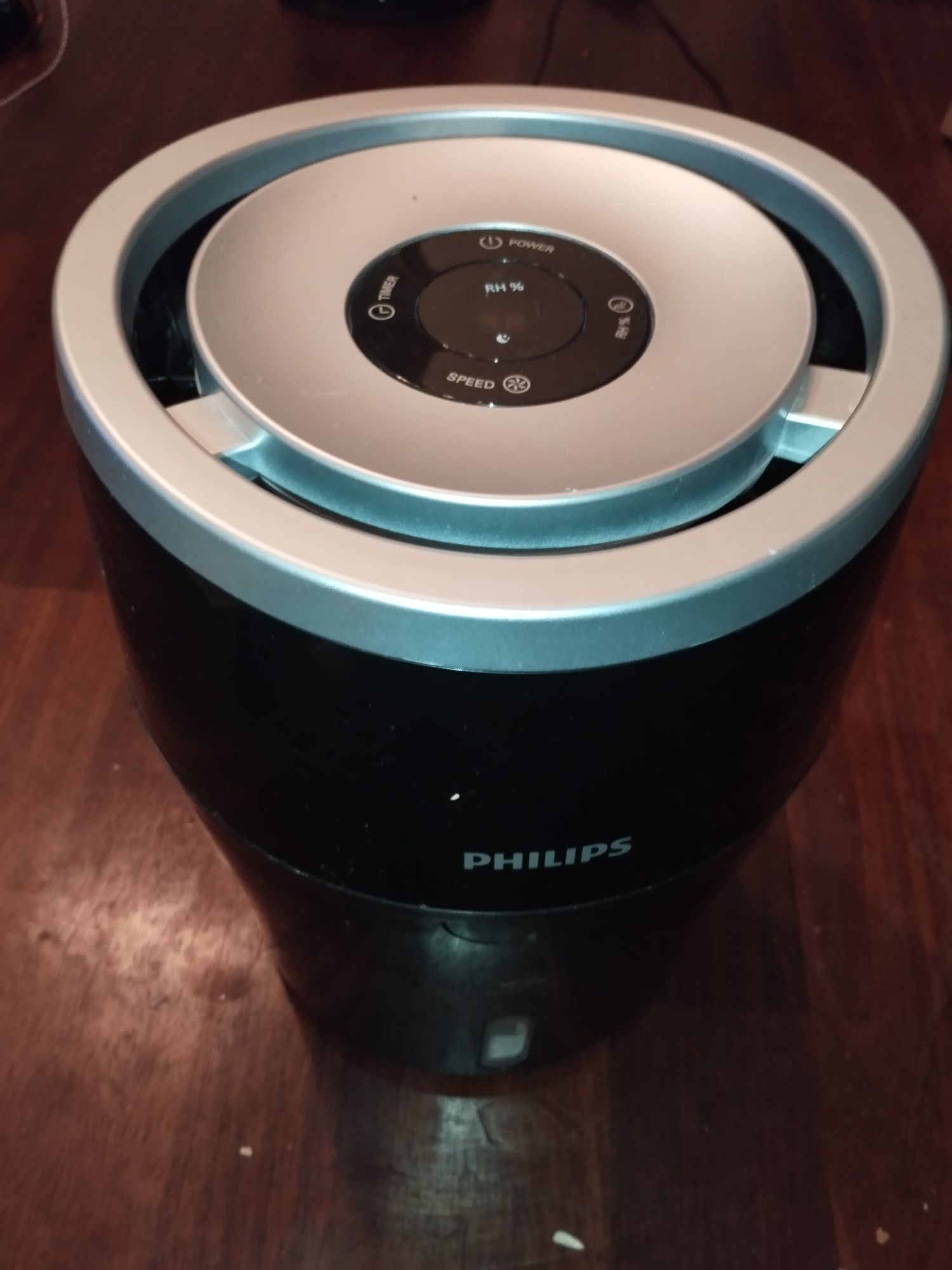 Nawilżacz ewaporacyjny Philips HU4813 higrostat regulacja wilgotności