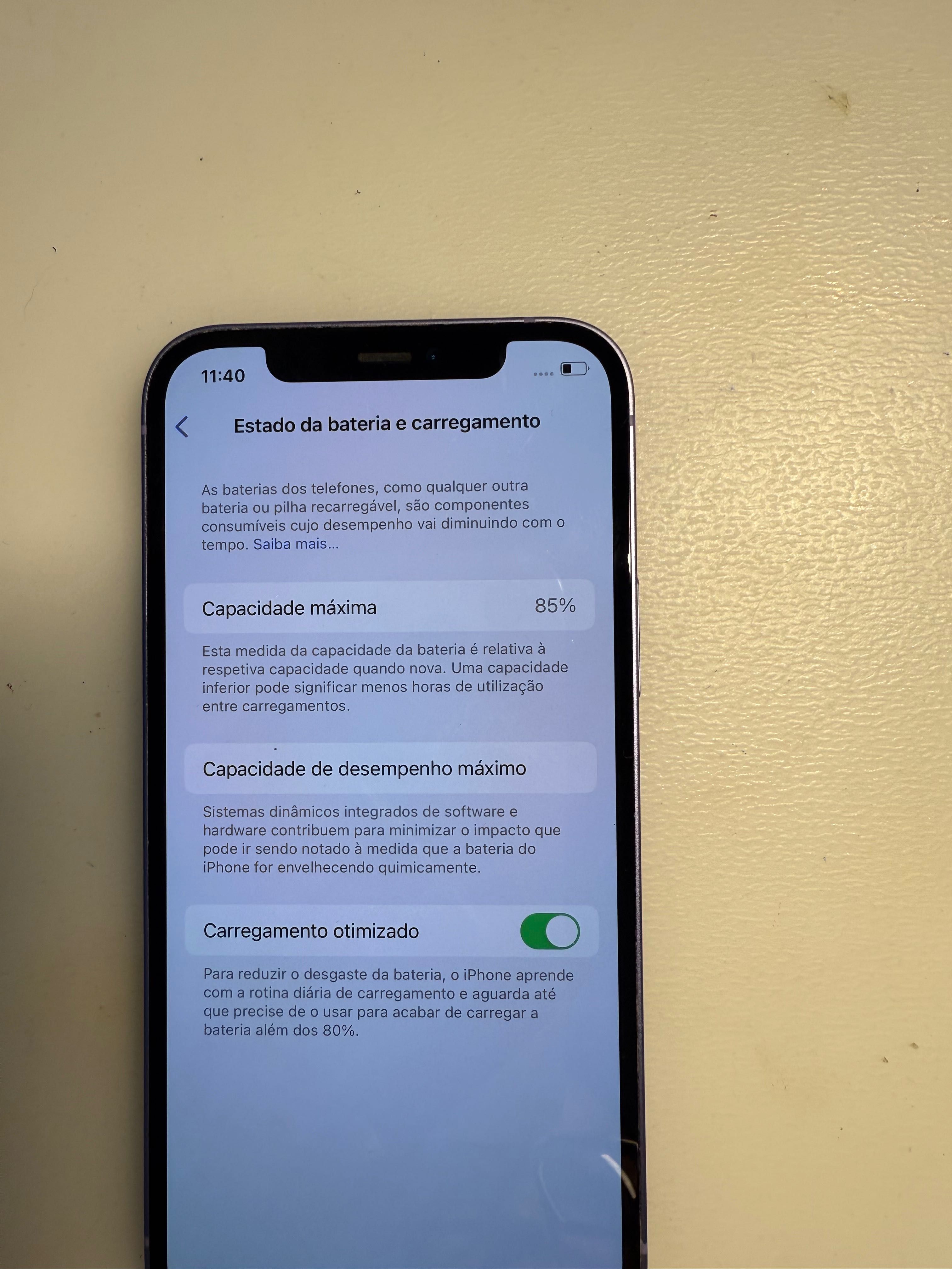 iPhone 12 roxo 64 GB