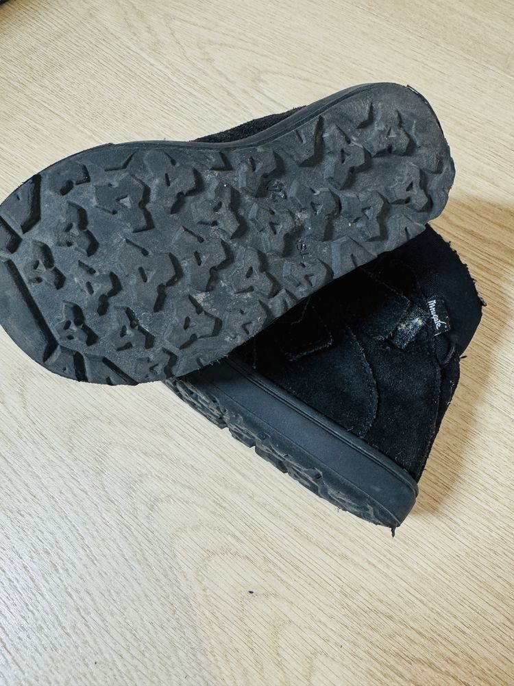 Buty dziecięce mrugała 24