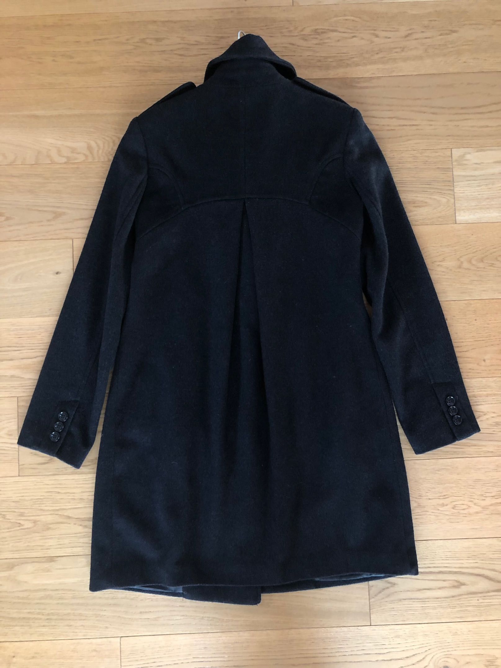 Czarny płaszcz 50% wełna, Reserved - rozmiar 40