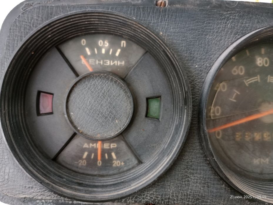 Щиток  приборів 2140.