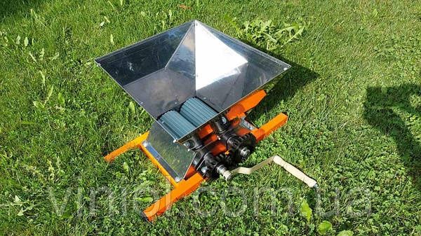 Подрібнювач винограду дробілка давілка для мезги під прес для соку