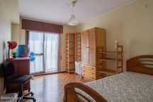 23556 - Quarto com cama de casal, com...