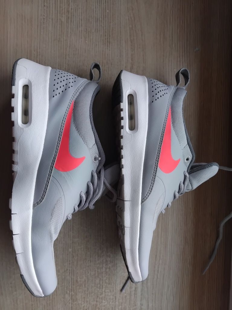 Buty Nike Air Max Thea dziewczęce.