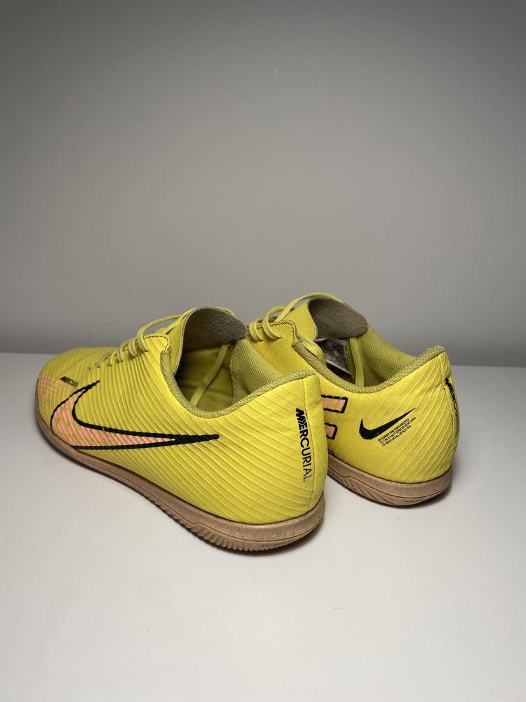 Nike Mercurial Vapor 15 Club IC r.42