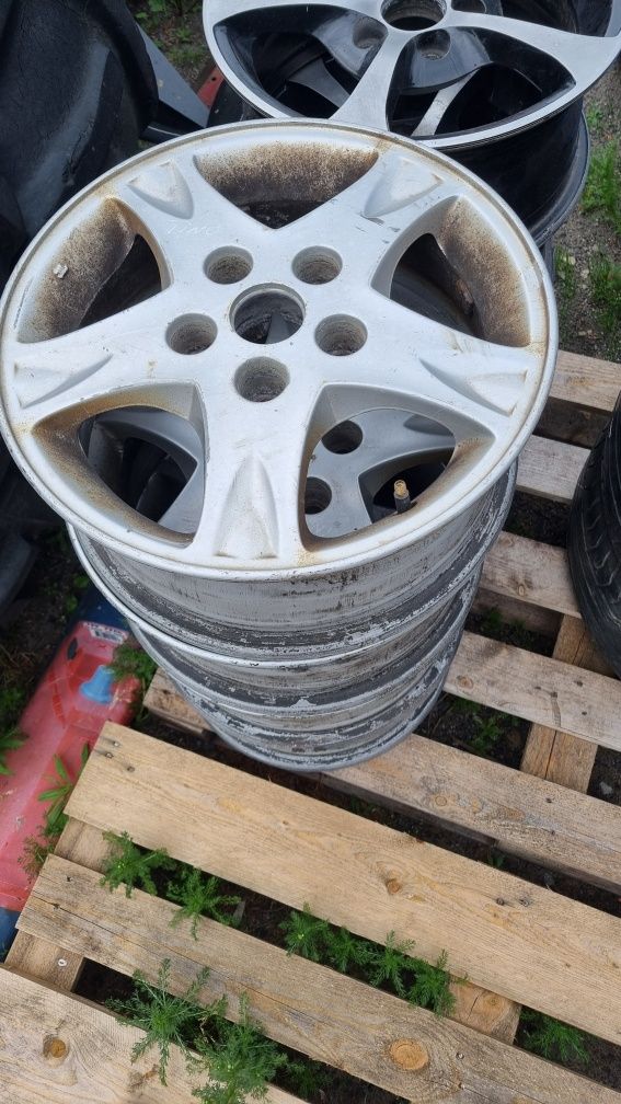 Sprzedam koła i felgi 3 komplety