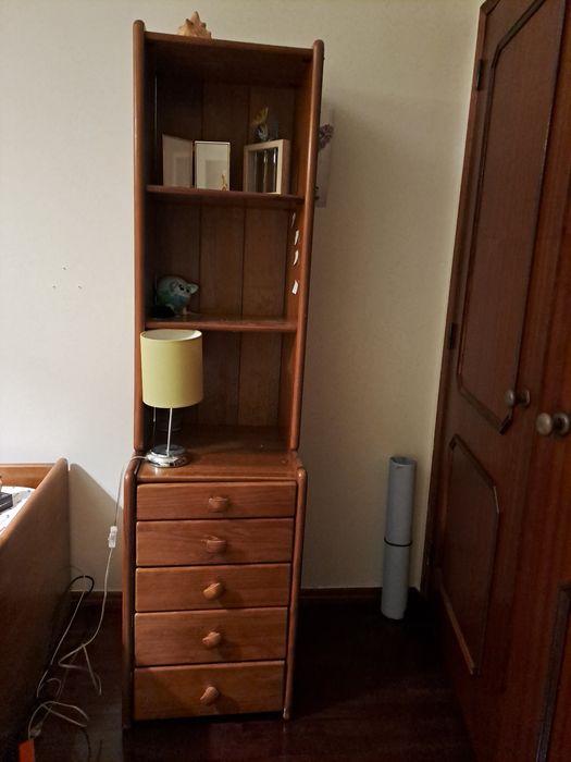 Movel madeira estante com gavetas Cerne