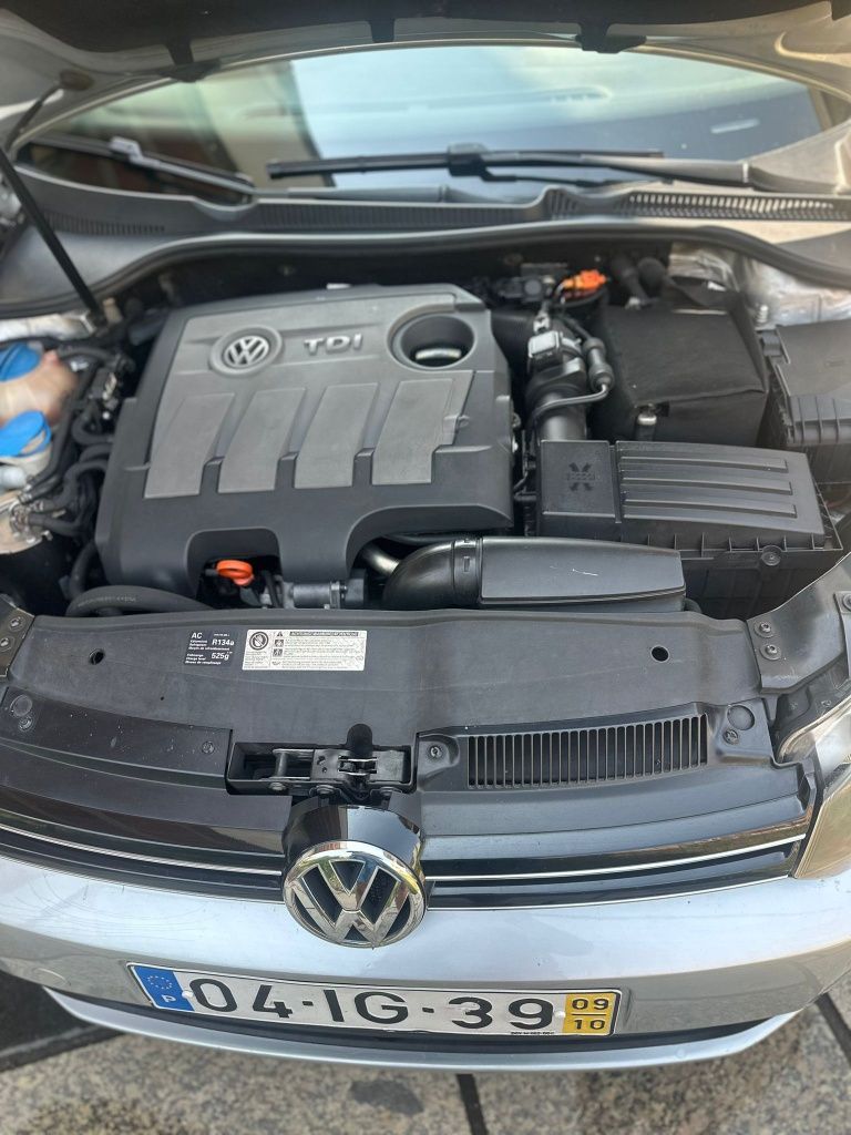 VW Golf. 1.6 TDI confortline