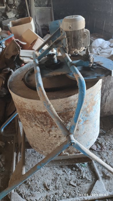 Продам мішалку для приготування розчину .