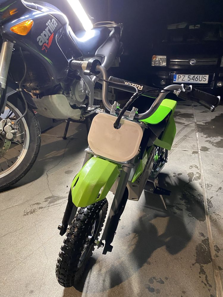 Razor sx350 motorek na akumulator