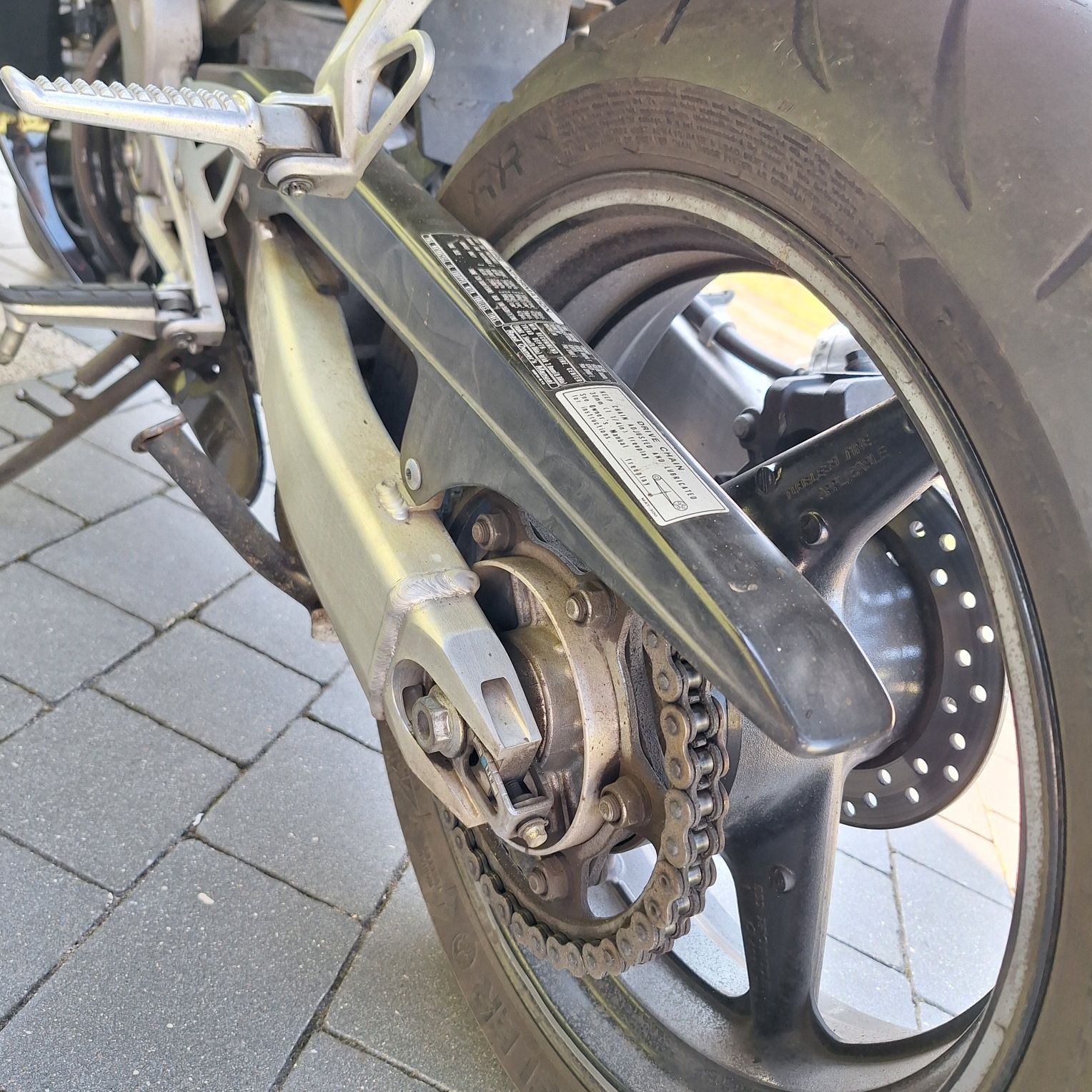 Honda cbr f4i 600