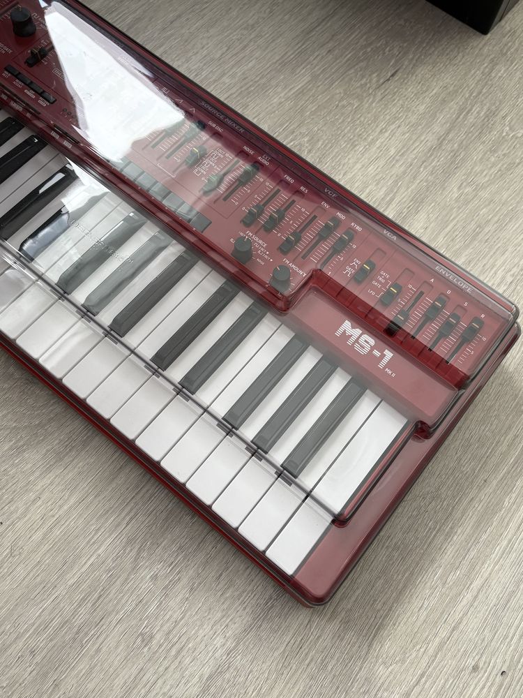 Behringer MS-1 MK2