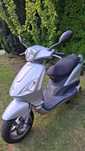 Sprzedam Skuter Piaggio FLY 125