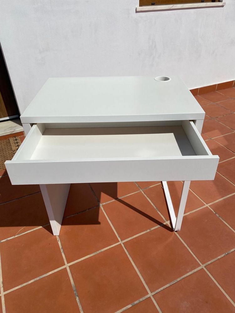 Secretaria ikea branca