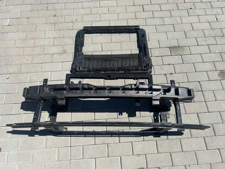 VW ID3 Передня панель,телевізор