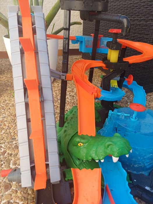 Pista Hot Weels lava Jato