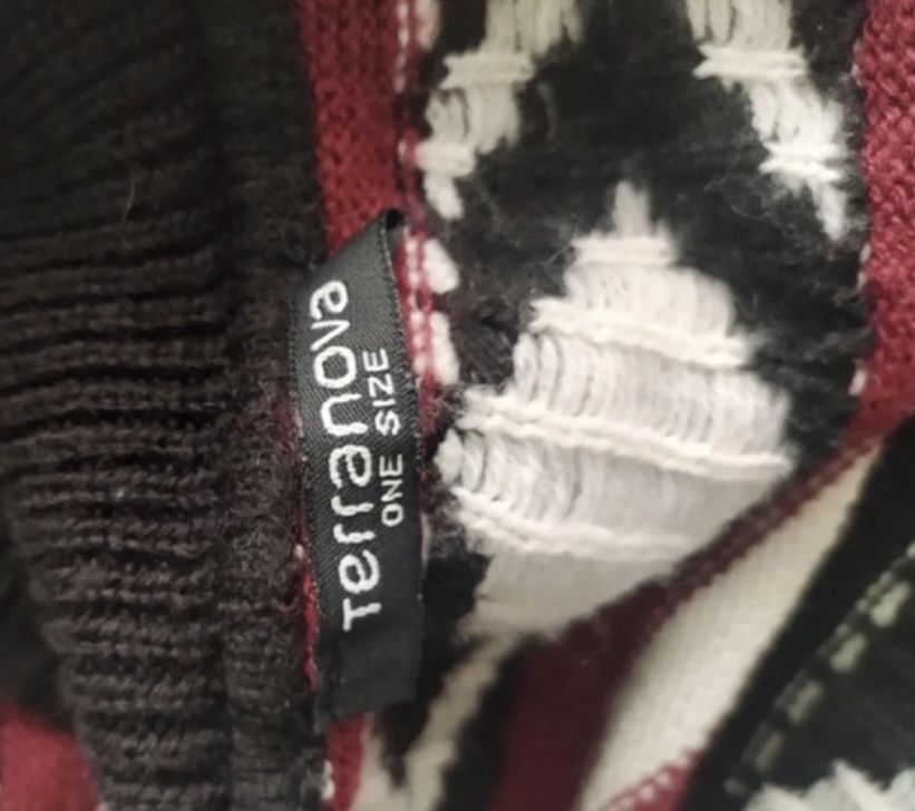 Ponczo-golf sweter