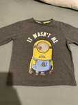 Szara bluzka minionki 110
