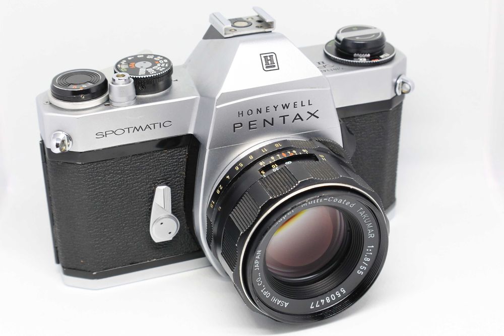 SLR Pentax Spotmatic SPII + Super-Multi-Coated Takumar 55mm 1.8