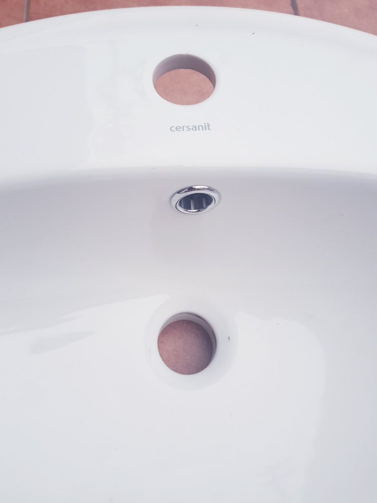 Umywalka ceramiczna wpuszczana w blat Calla 53.5 x 41 Z/O Cersanit