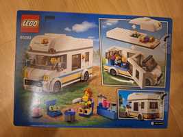 LEGO 60283 Wakacyjny kamper