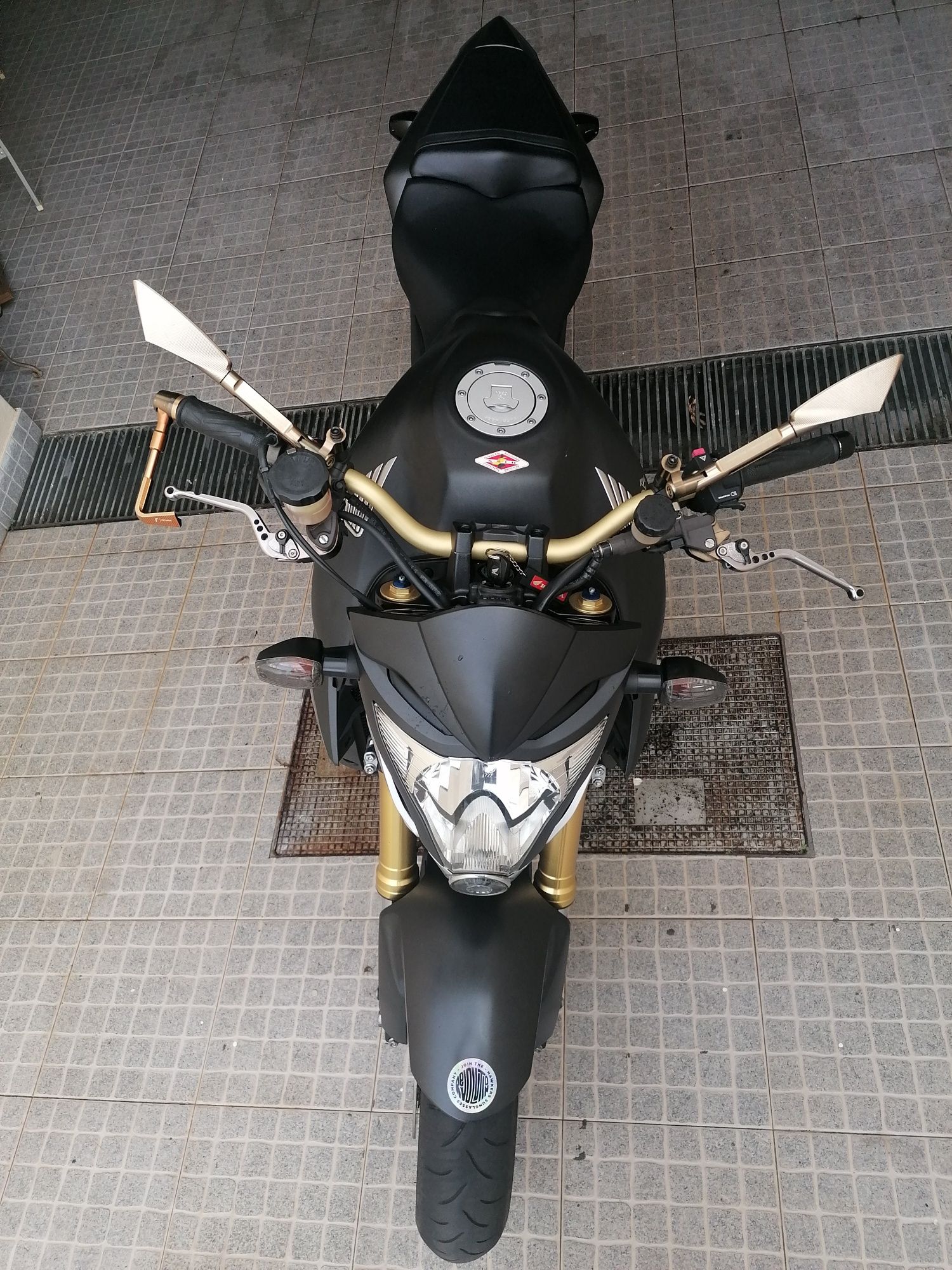 Vendo Honda Cb 1000r