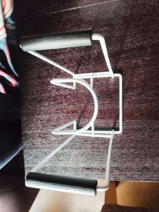 Przyrząd do zakładania uciskowych pończoch i rajstop