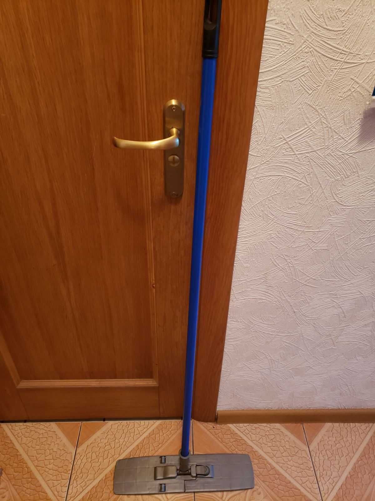 Губка для мытья, мочалка, швабра