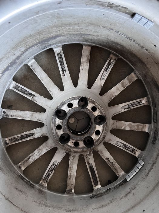 Felgi 19 cali czujniki Mercedes AMG