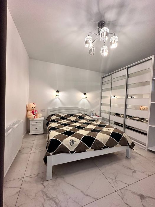 Продаж окремо стоячого будинку біля Винник, с під