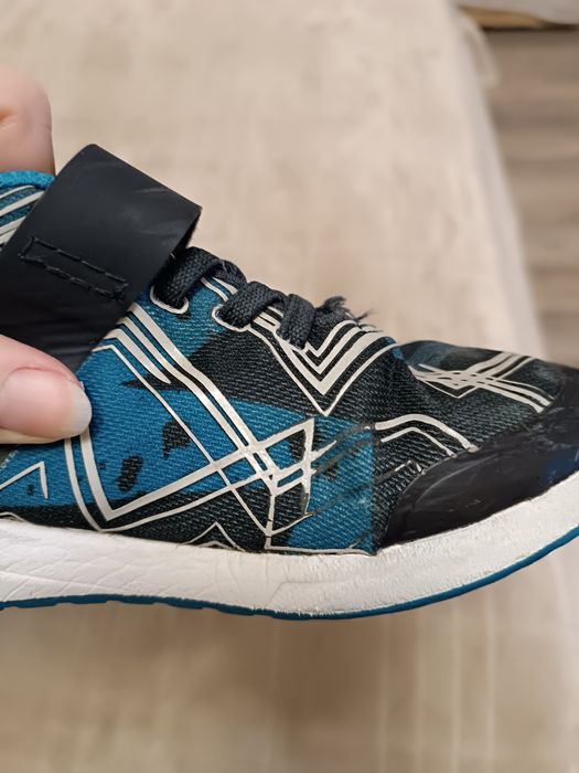 Кросівки на хлопчика 33 розміру