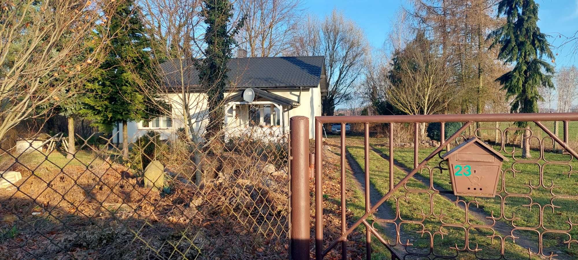Wynajmę Dom z działką pod miastem