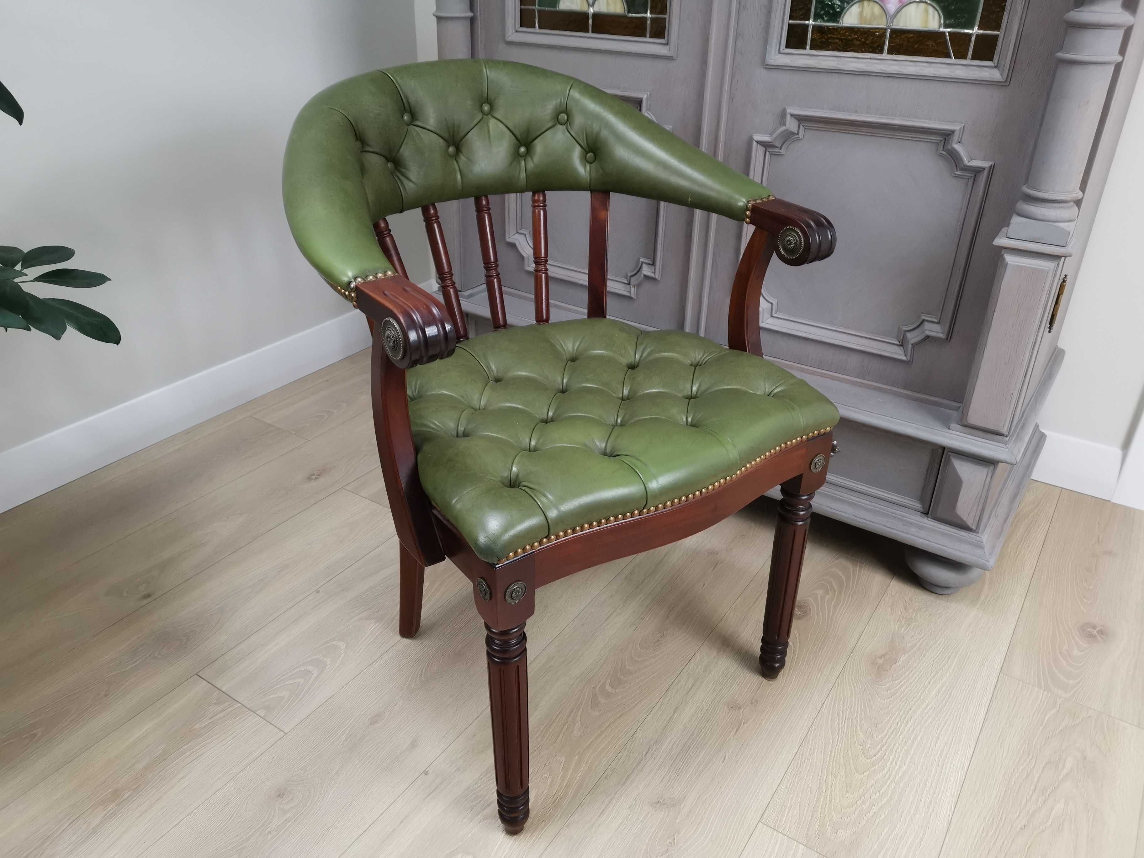Mahoniowy Fotelik  chesterfield skóra 750/2025