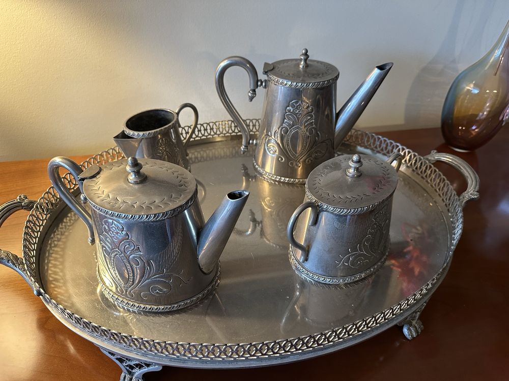Bonito conjunto de chá decorativo