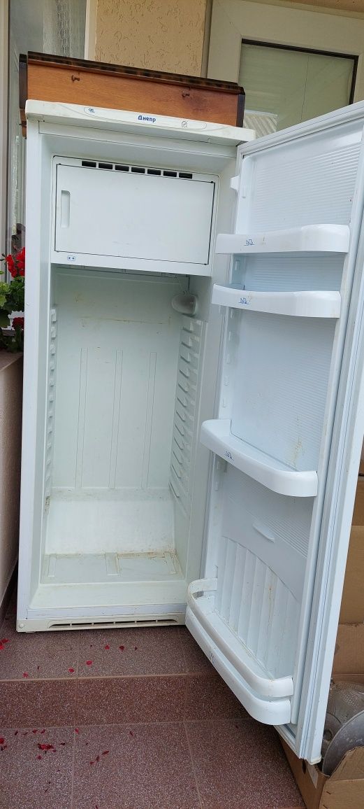 Холодильник Дніпро