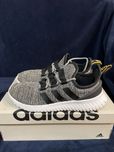 Adidas Kaptir 42(270мм) оригінал