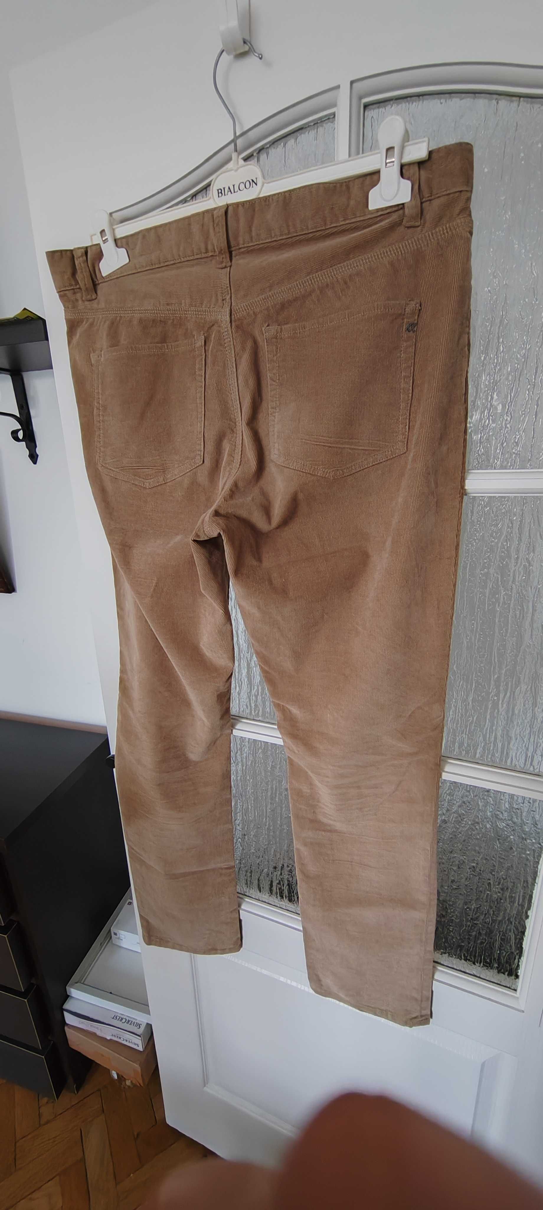 Nowe spodnie sztruksowe Mexx