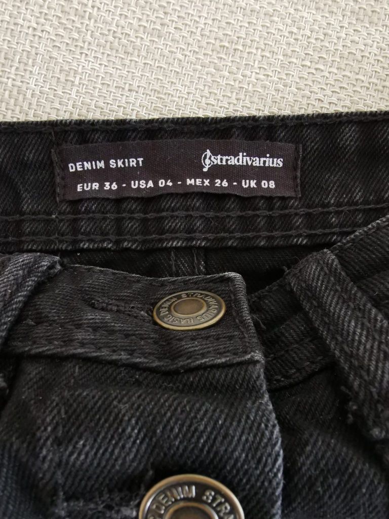 Stradivarius krótka spódnica jeansowa