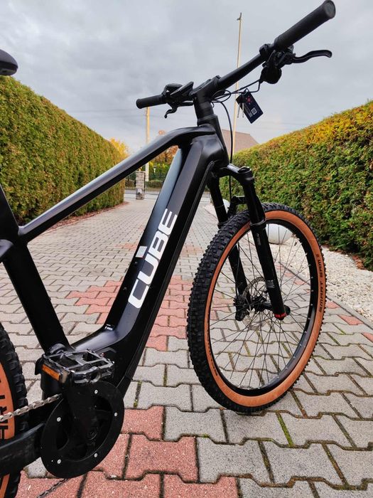 Rower elektryczny Cube Reaction SL Bosch Cx 750wh smart