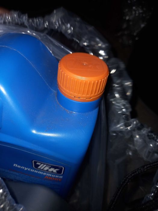 Масло Моторне  напівсинтетіка 10 W 40 4 л