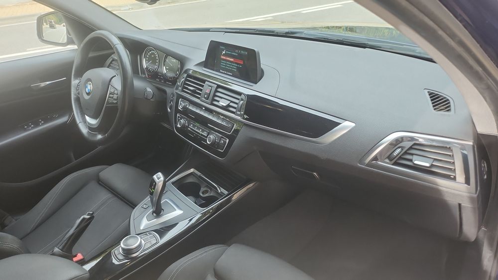 Bmw 114 d automática 5 Portas