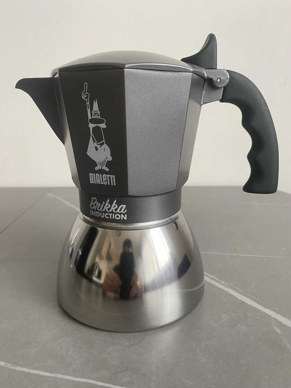 Кавоварка гейзерна Bialetti BRIKKA INDUCTION, на 4 чашки