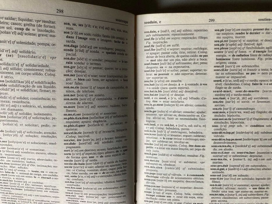 Pequeno Dicionário Michaelis Francês-Português & Português-Francês