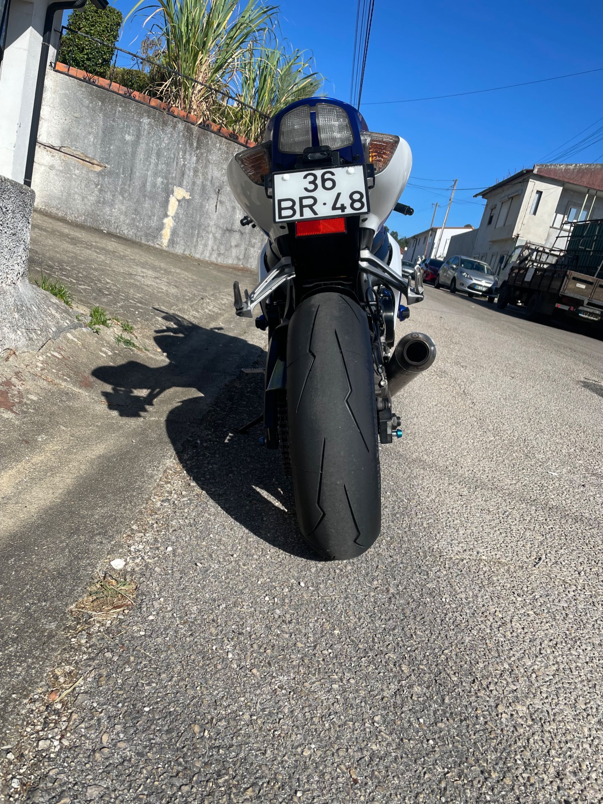 Suzuki GSXR 750 K6