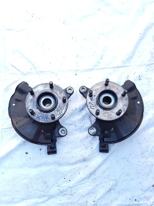 Ступица Ступиця Цапфа Кулиса Ричаг Ходова Запчасти мазда 626 Ge