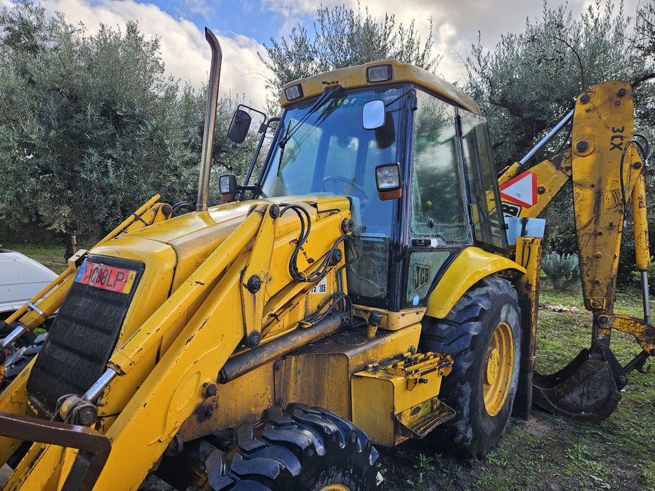 Retroescavadora JCB 3CX