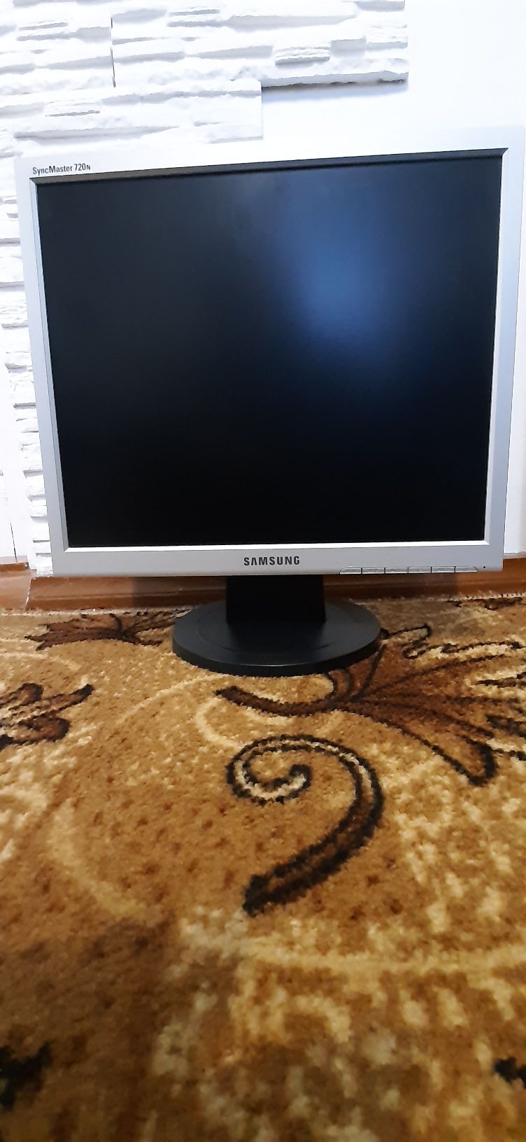 Монітор Samsung syncMaster 720N