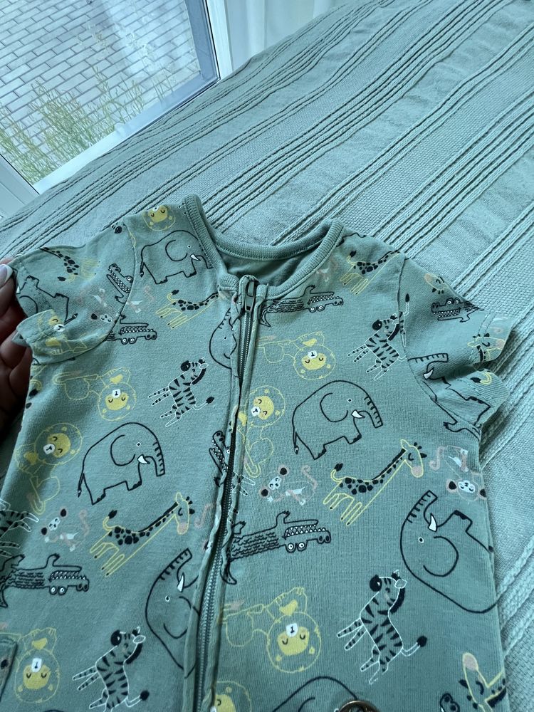 Rampers letni niemowlęcy So Cute r.68 piżamka kieszonki zamek
