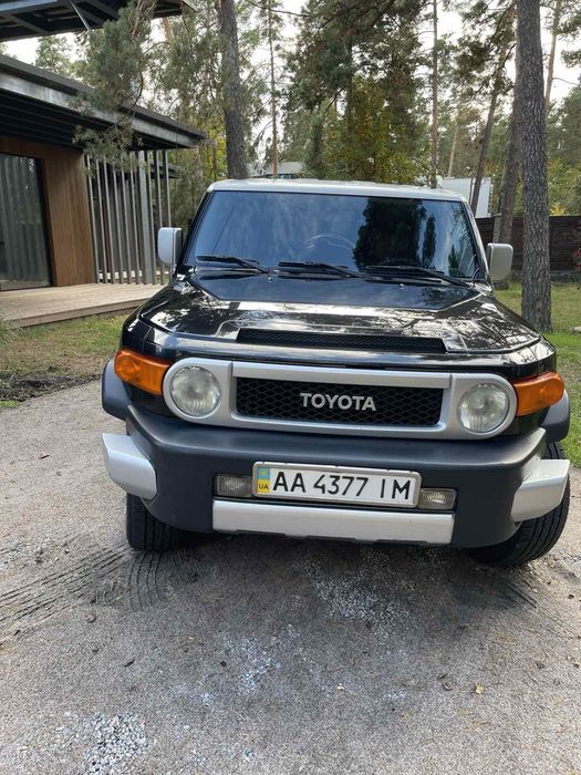 Продаж Тойта FG cruiser